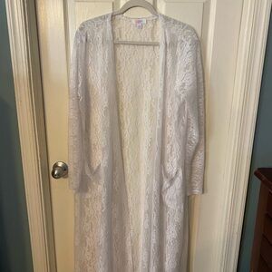 🤍🤍 LuLaRoe White Lace Sarah Duster